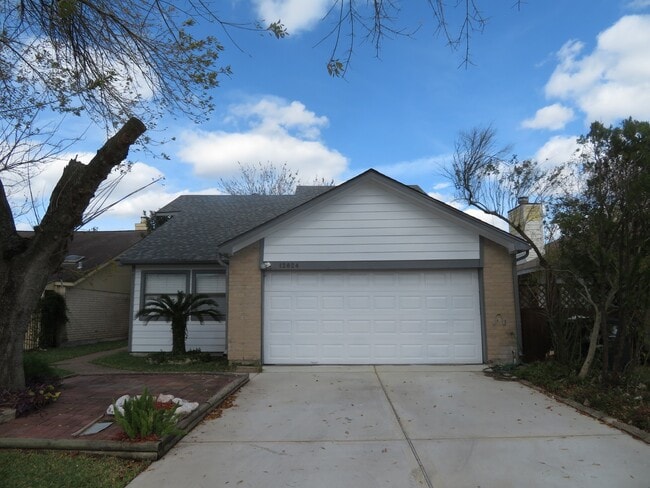 Building Photo - 12824 Westpark Dr