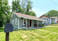 Building Photo - Biltmore Village Bungalow