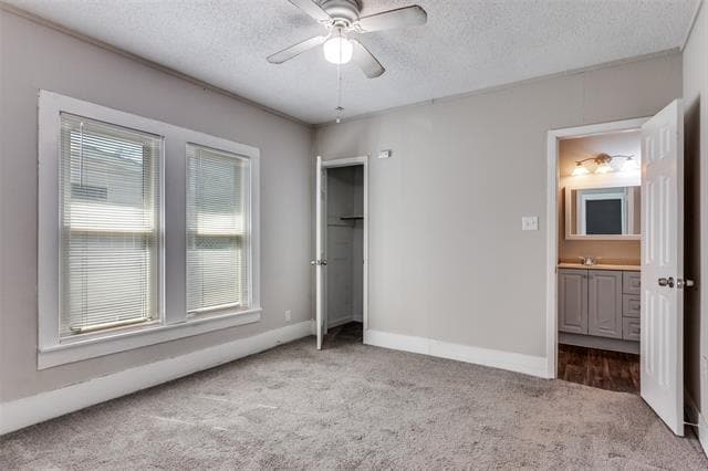 Building Photo - 826 Mirike Dr
