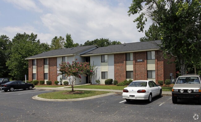 Primary Photo - Stonegate Apartments