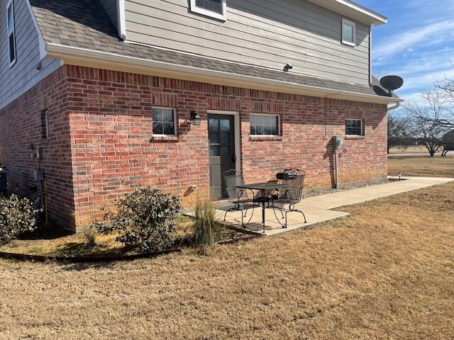 Studio Entry - 4275 Old Thomas Rd