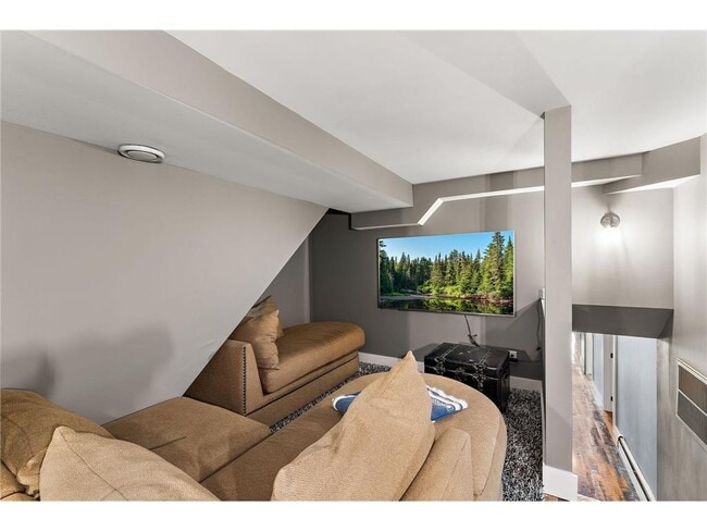 Building Photo - 4440 Denbigh Rd