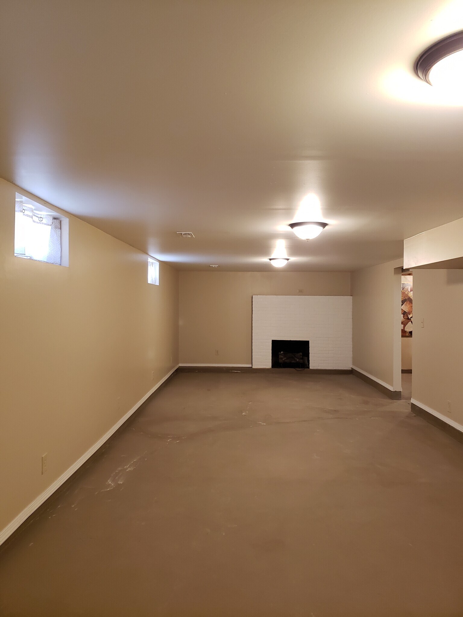 Building Photo - 3717 E 30th Ave