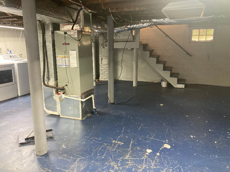 Building Photo - 4316 Fort Ave