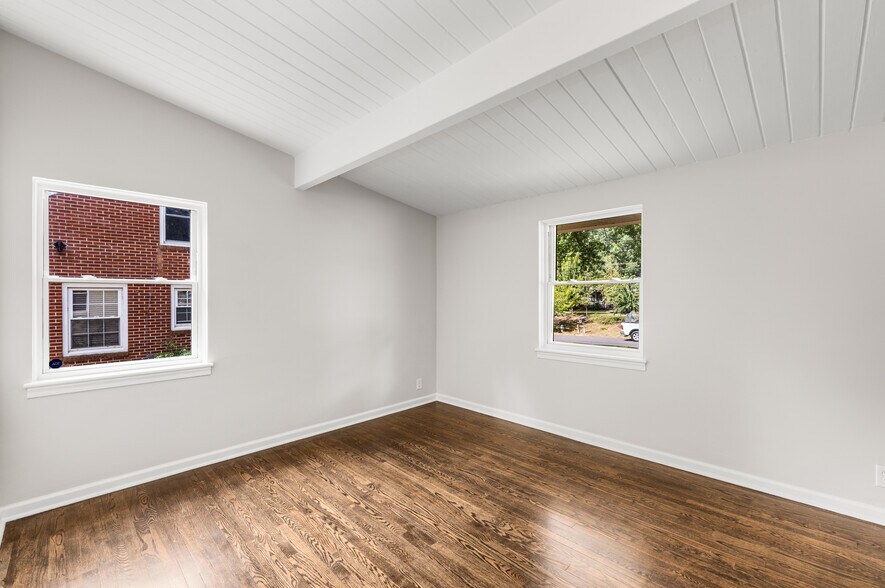 Building Photo - 1185 Oakfield Dr SE