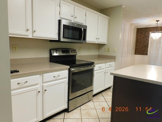 Building Photo - 112 Charleston Ct