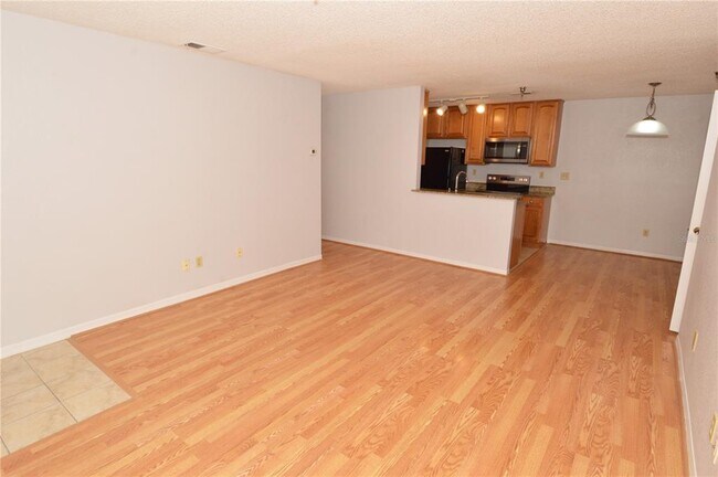 Building Photo - 10263 Gandy Blvd N
