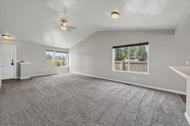 Building Photo - Charming 3-Bedroom Home with Fenced Yard in the Heart of Meridian