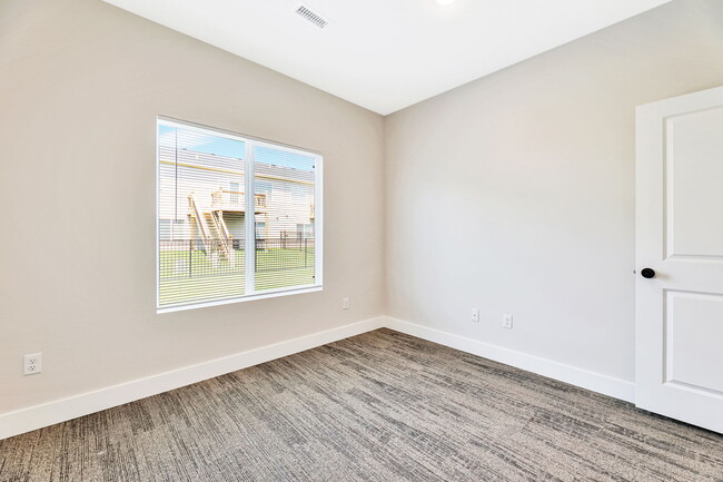 Building Photo - 1129 N Joye St
