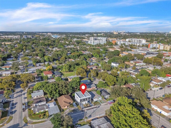 Building Photo - 919 NW 55th St