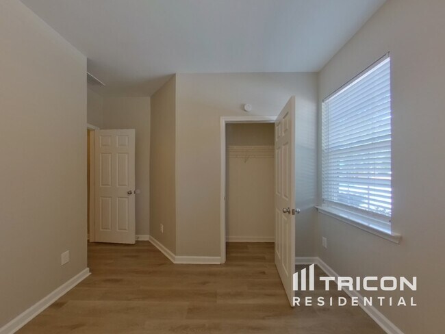 Building Photo - 1309 Winwood Dr