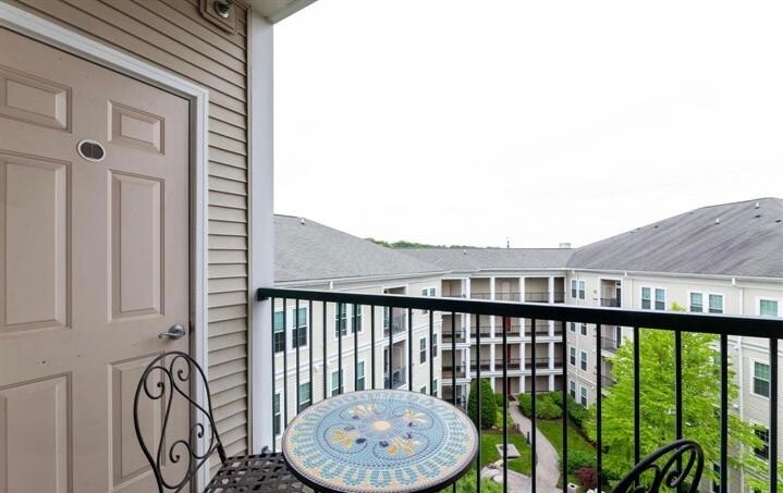 Building Photo - 2465 Army Navy Dr