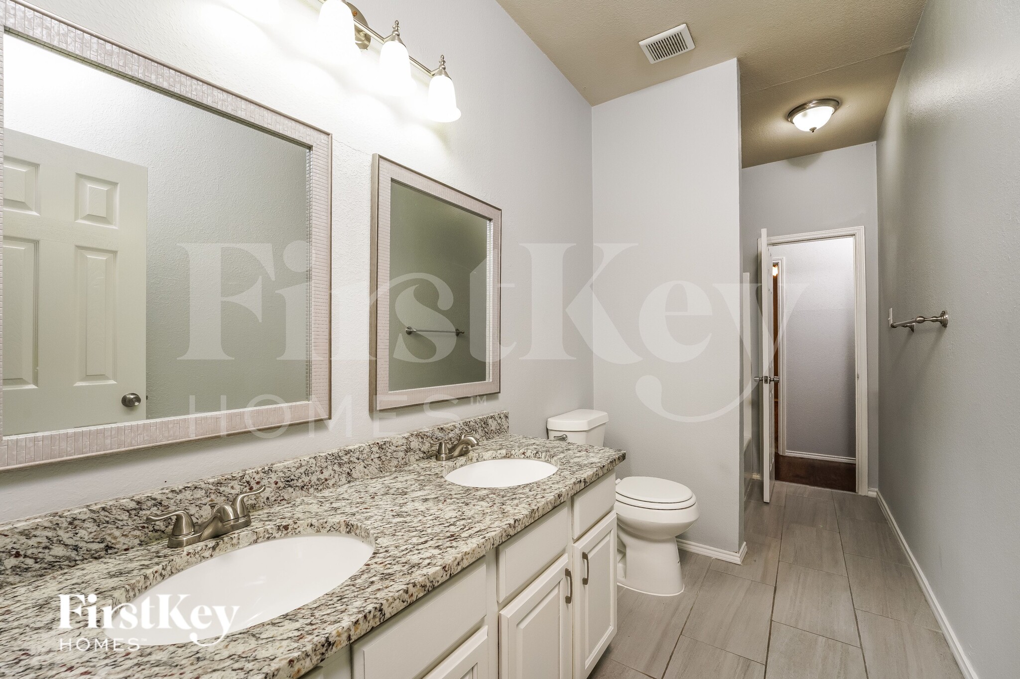 Building Photo - 2325 Sumac Ct