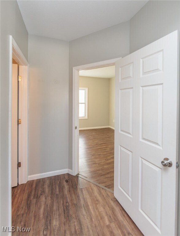 Building Photo - 2035 Chesterland Ave