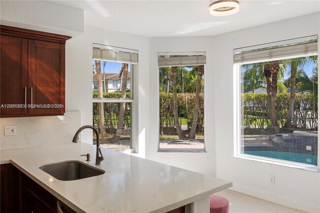 Building Photo - 16449 SW 84th Pl