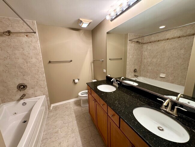 Building Photo - 520 S State St