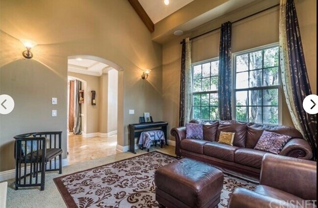 Building Photo - 21615 Medina Estates Dr