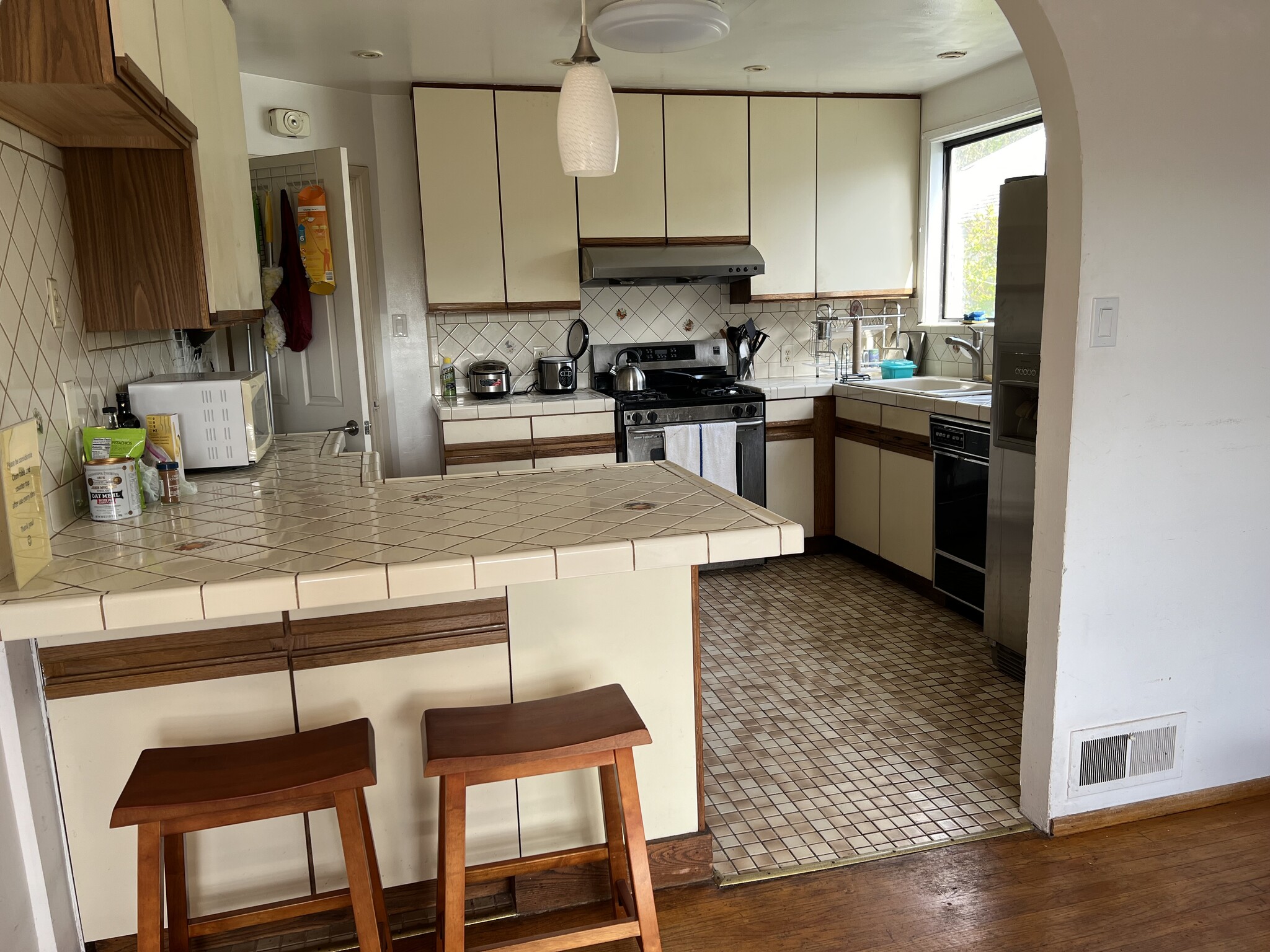 Building Photo - 409 Dellbrook Ave