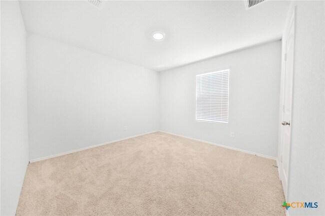 Building Photo - 813 Indigo Wy