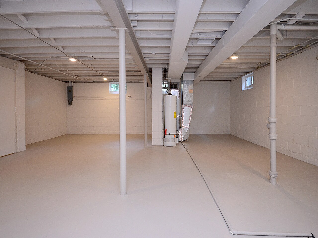 Building Photo - 3334 S 82nd St