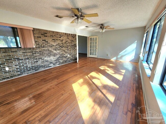 Building Photo - 4235 Chezarae Dr