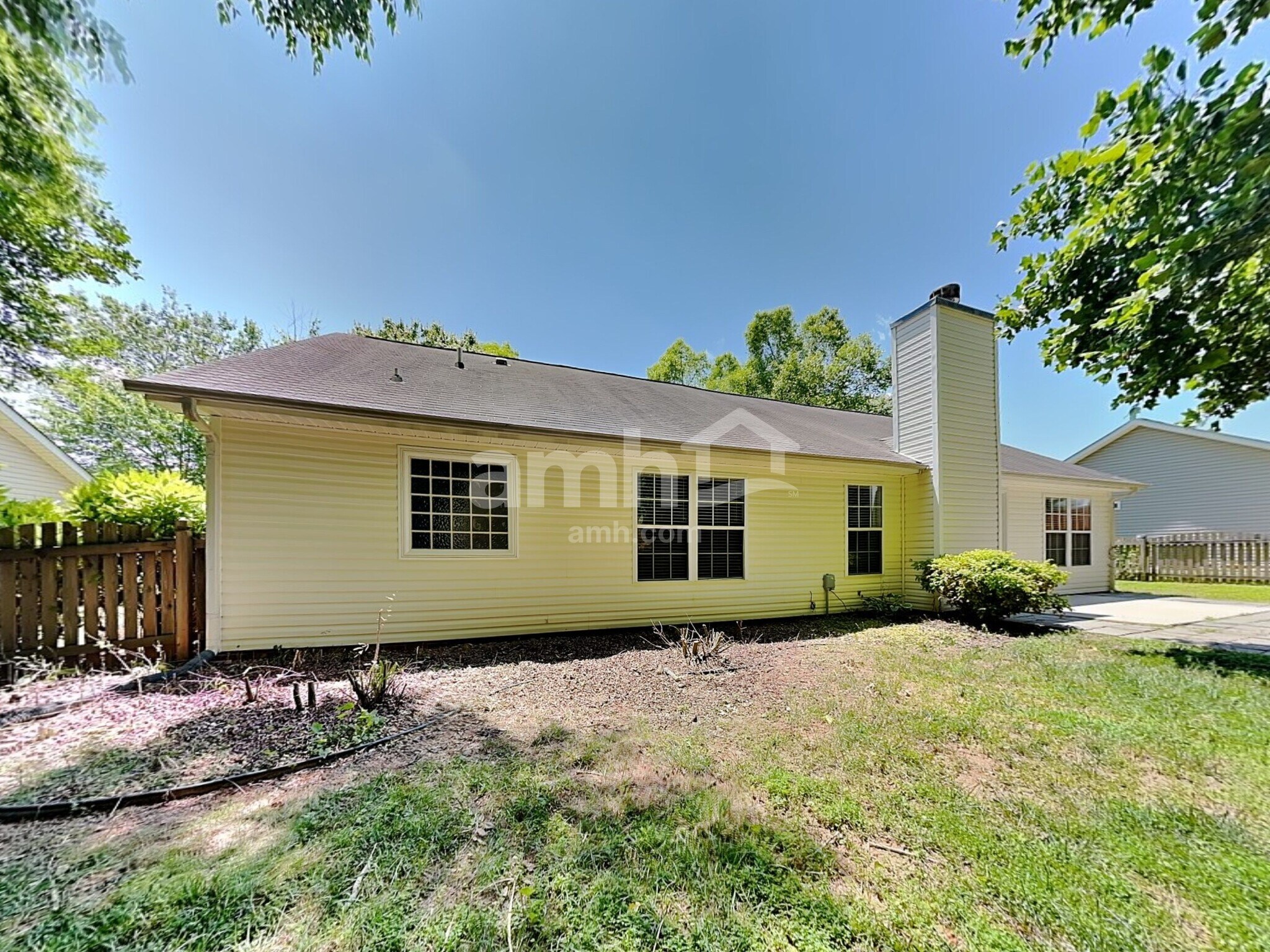 Building Photo - 213 Fiddlers Knoll Ct