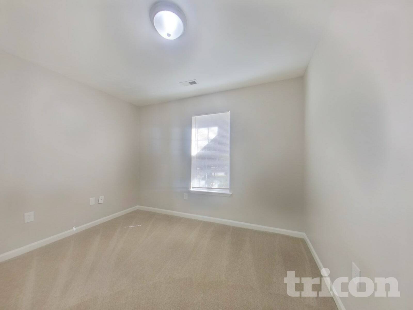 Building Photo - 6215 Rockwell Blvd W