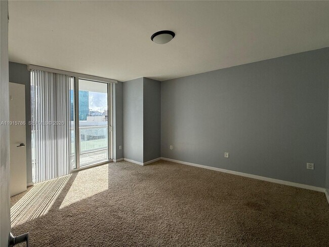 Building Photo - 50 Biscayne Blvd