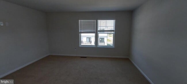 Building Photo - 296 Ensemble Wy