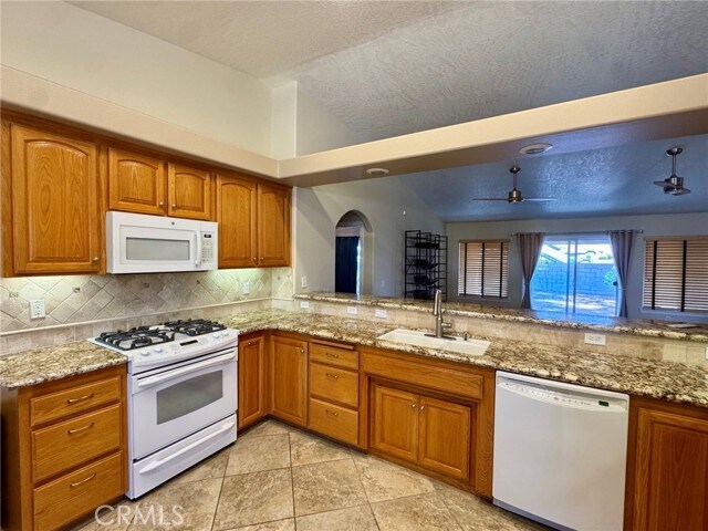 Building Photo - 18015 Wildwood Dr