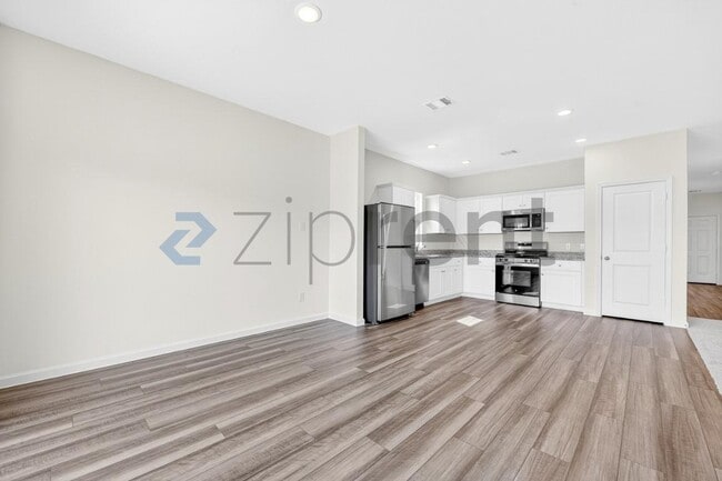 Building Photo - 1317 Kennedy Rd