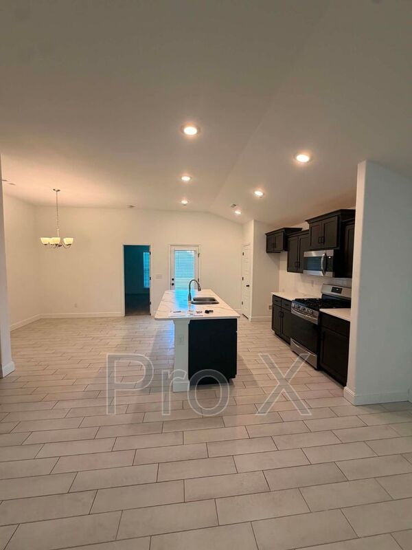 Building Photo - 347 Sidney Ln