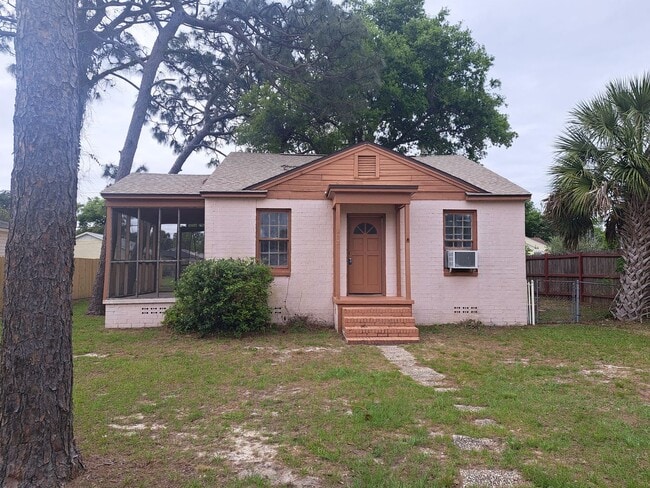Primary Photo - 3BR/1BA home with screened patio
