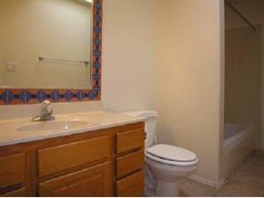Building Photo - Amazing Mountain Views! Awesome Townhouse ...