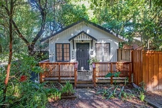 Building Photo - 4050 McGirts Blvd