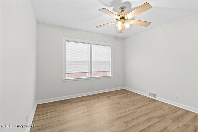 Building Photo - 1600 Algonquin Pkwy