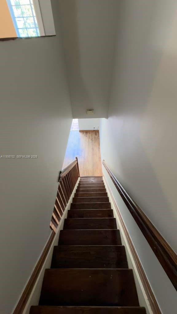 Building Photo - 3948 San Simeon Ln