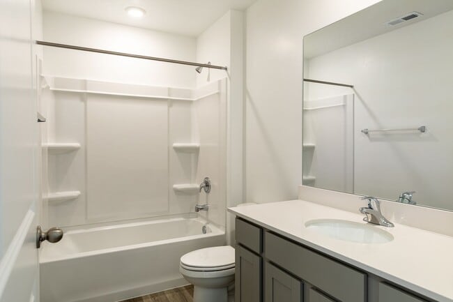 Building Photo - Townhome in Long Valley Community