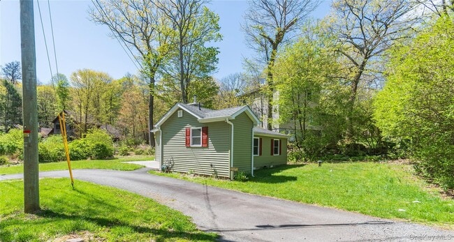 Building Photo - 797 Forest Glen Rd