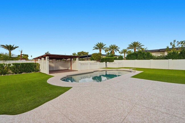 Building Photo - 6302 E Cochise Rd