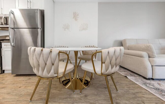 Building Photo - 4355 FL-60