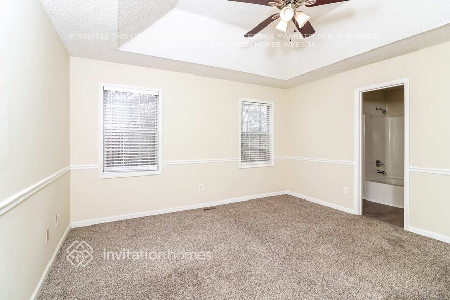 Building Photo - 1718 Independence Dr