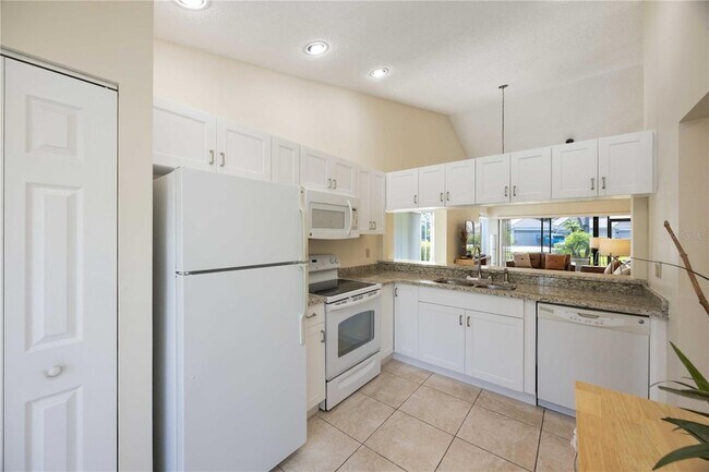 Building Photo - 5370 Myrtle Wood