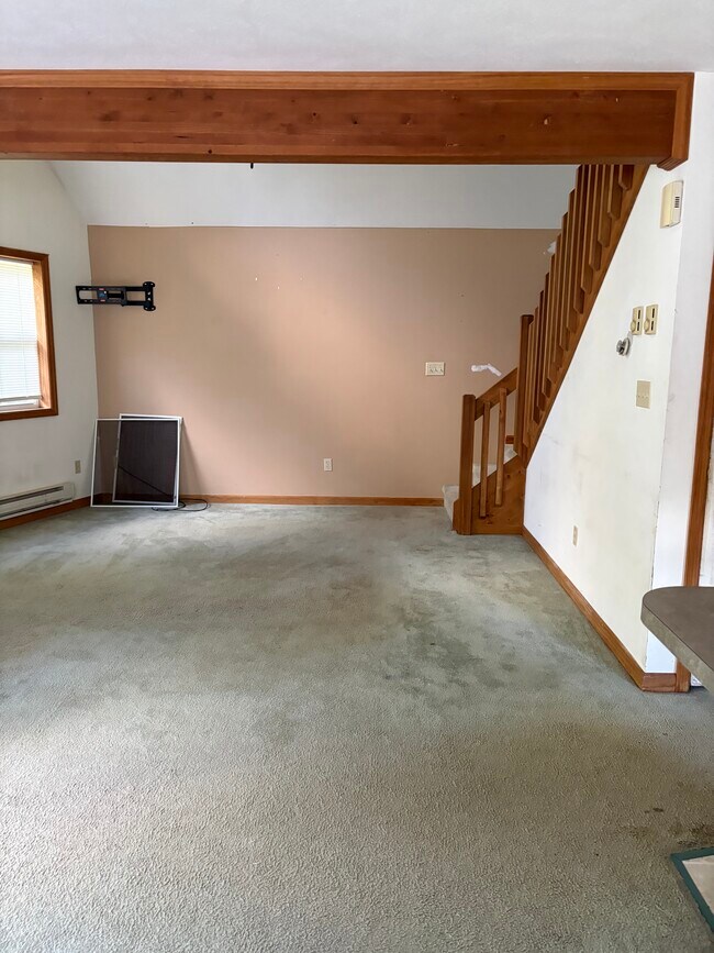 Building Photo - 23 Tennyson Cir