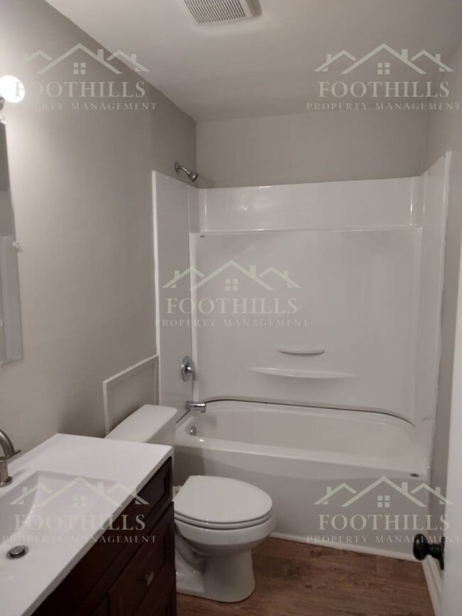 Building Photo - 3-Bedroom Rental Near Anderson University