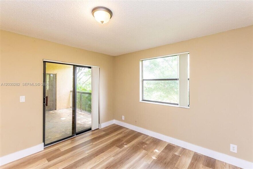 Building Photo - 5721 Riverside Dr