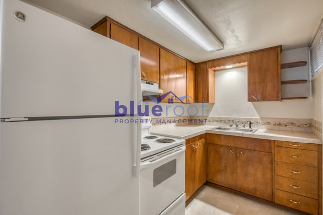 Building Photo - 3242-3248 SE Alder Ct - 3242.5