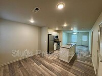 Building Photo - 201 Gin Ct