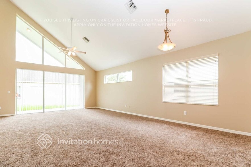 Building Photo - 30718 Pumpkin Ridge Dr
