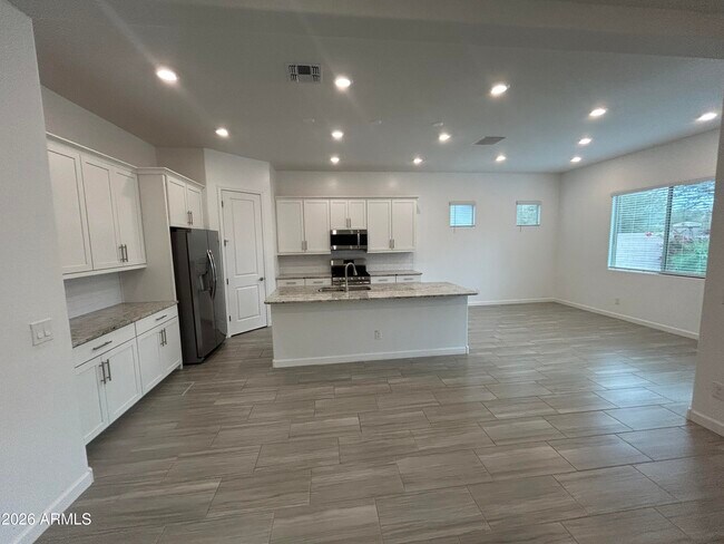 Building Photo - 16776 W Vereda Solana Dr.